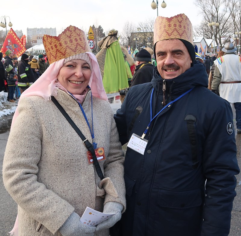 Ada i Darek podczas Orszaku Trzech Króli, 6 stycznia 2019. Fot. Jaromir Kwiatkowski