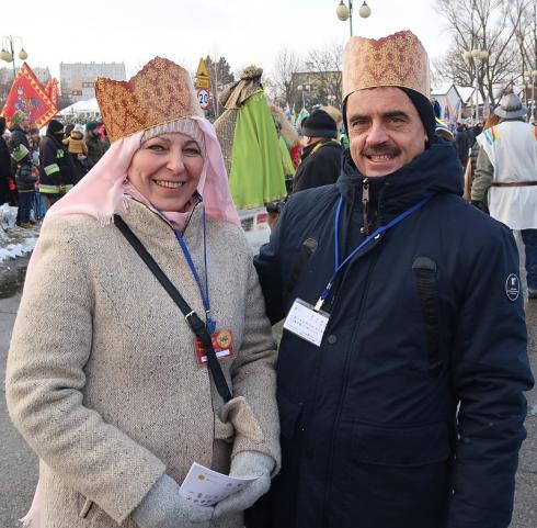 Ada i Darek podczas Orszaku Trzech Króli, 6 stycznia 2019. Fot. Jaromir Kwiatkowski